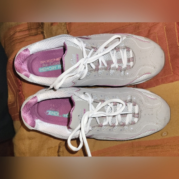 EUC Women's Skechers size 9 - Picture 3 of 12